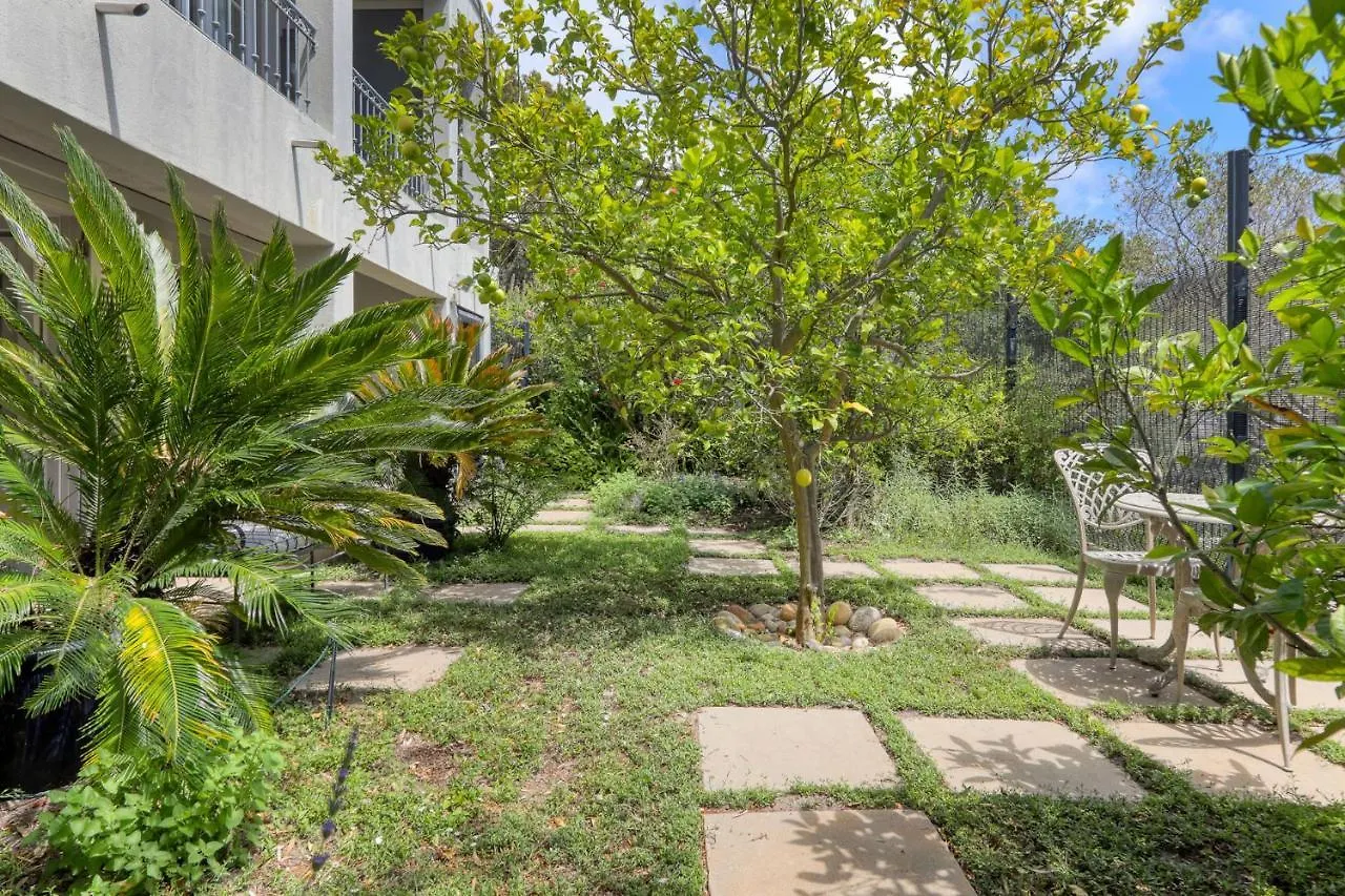 Solar Power French Country Cottage On Table Mountain Cape Town Apartment